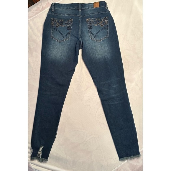 Suzanne Betro Super Destroyed Jeans Sz 6 NWT - Picture 10 of 12
